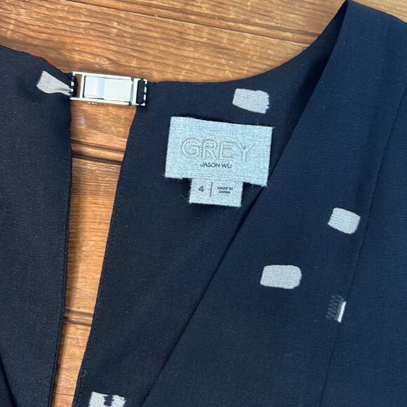 Womens Jason Wu black v neck sleeveless top size 4 - Picture 3 of 9